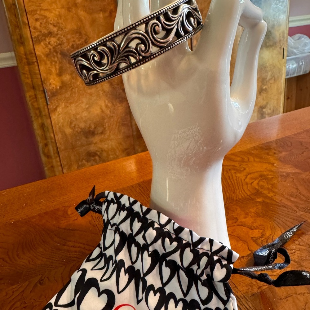 Silver Brighton hinged bangle with scrollwork pattern - Picture 2 of 3